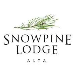 https://mountaintophospitality.com/wp-content/uploads/2023/12/Snowpine-Lodge.jpg